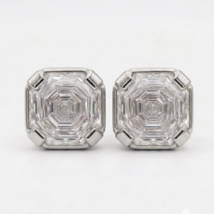 Peony Cut Tab Prongs Stud Earrings