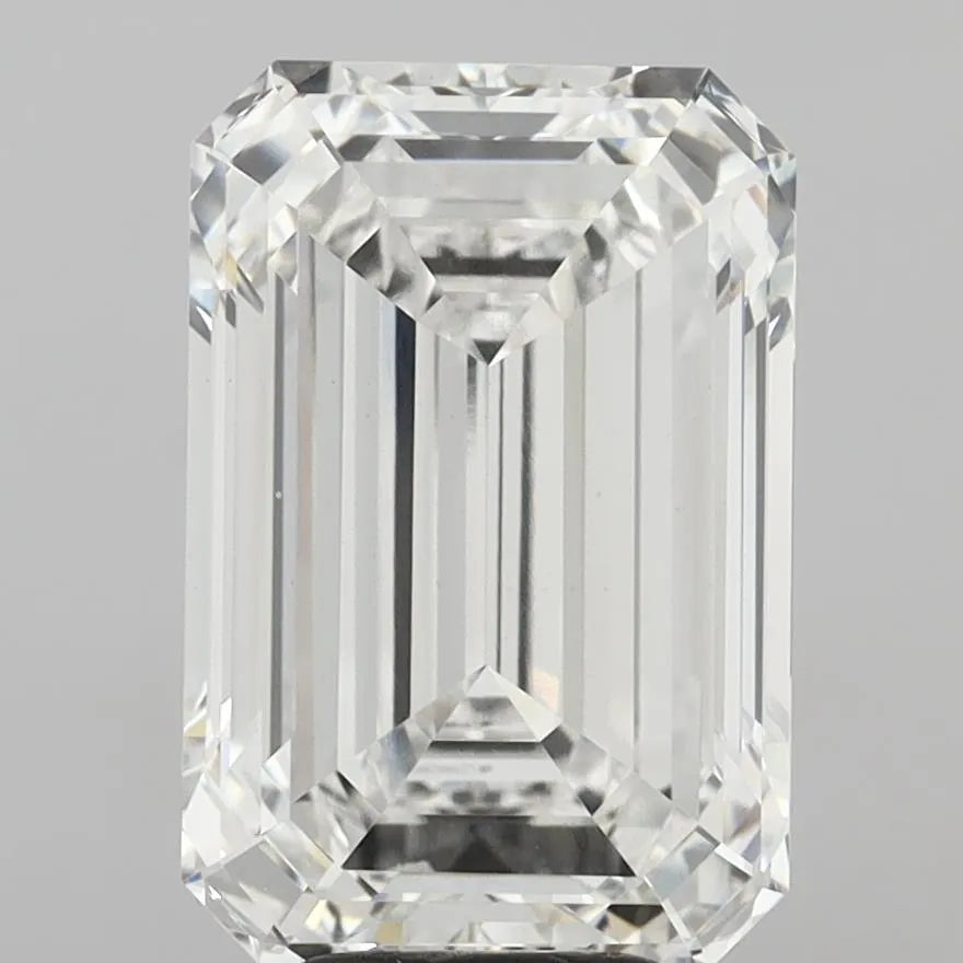7.06ct Emerald Lab Grown Diamond (Colour E, Clarity VVS2, IGI Certified)