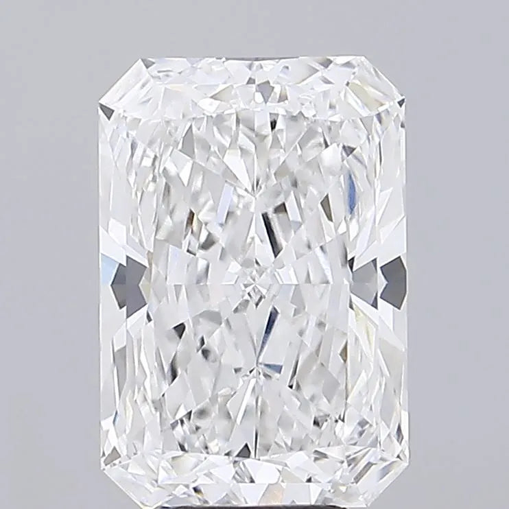 8.00ct Radiant Lab Grown Diamond (Colour E, Clarity VVS1, IGI Certified)