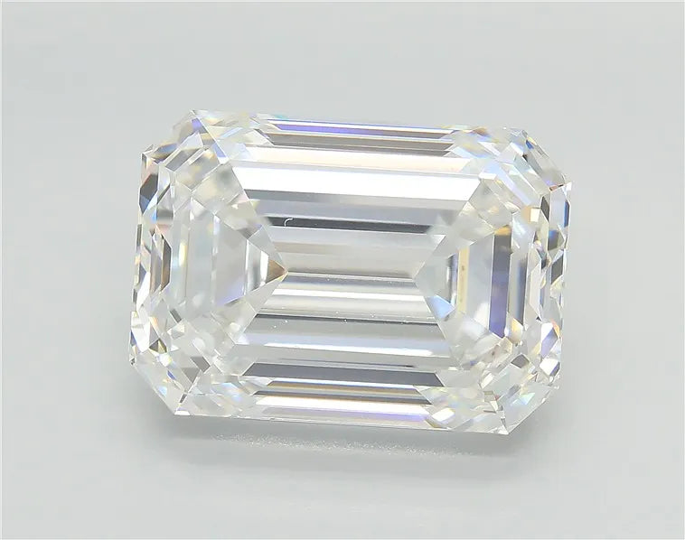9.04ct Emerald Lab Grown Diamond (Colour E, Clarity VVS2, IGI Certified)