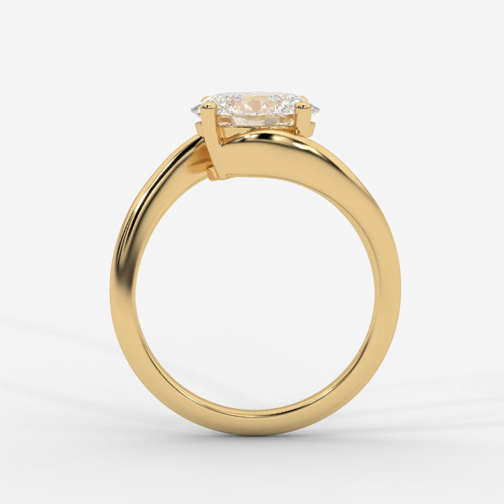 Solitaire bypass Oval Ring