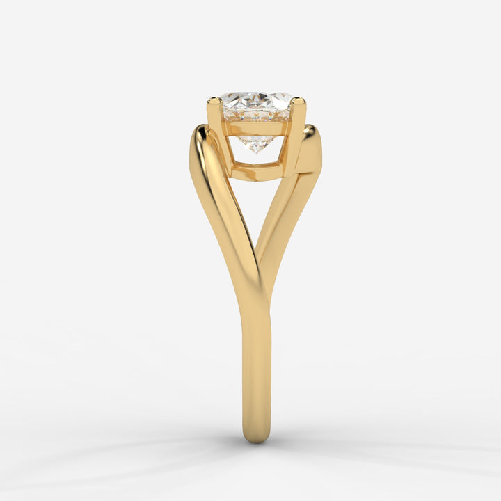 Solitaire bypass Oval Ring
