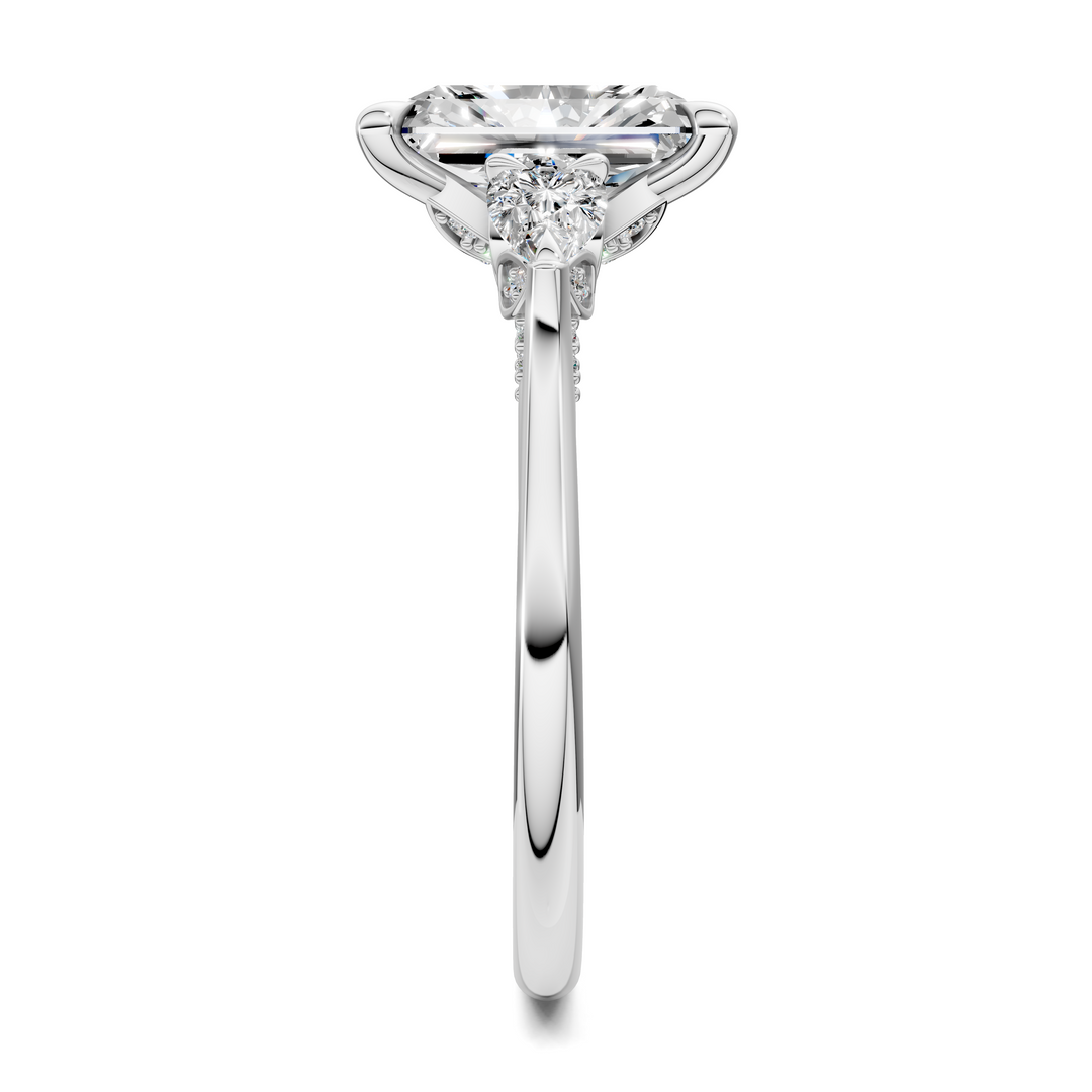 Lesley Nature Three Stone Ring