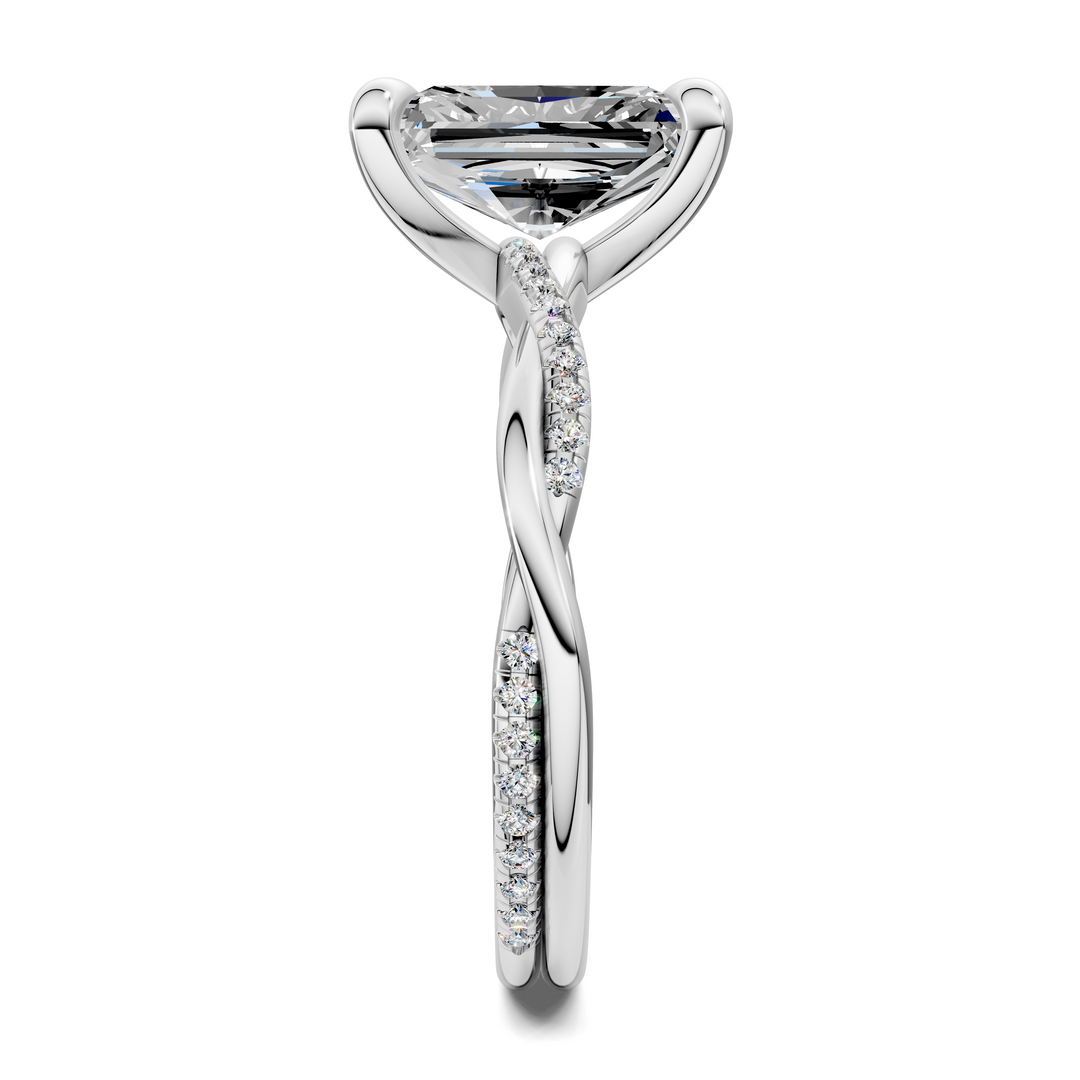 Yvette Scalloped twisted Pavé Ring