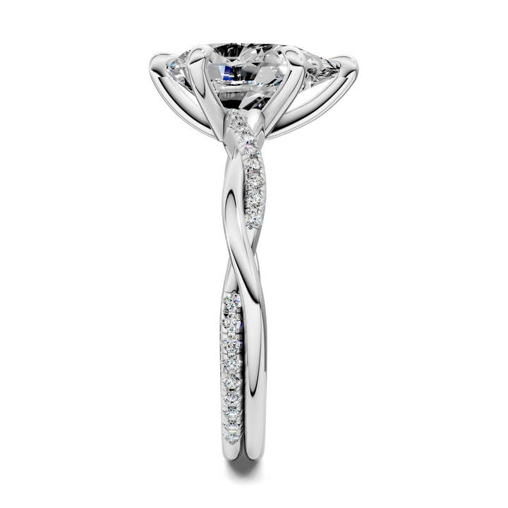 Yvette Scalloped twisted Pavé Ring