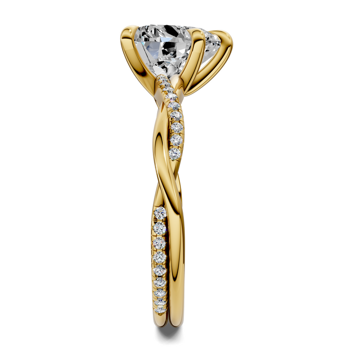 Yvette Scalloped twisted Pavé Ring
