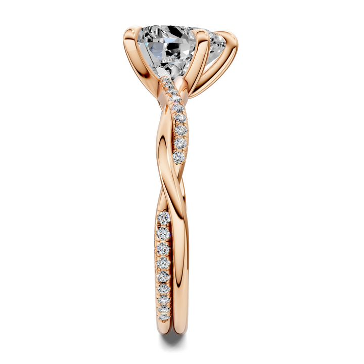 Yvette Scalloped twisted Pavé Ring