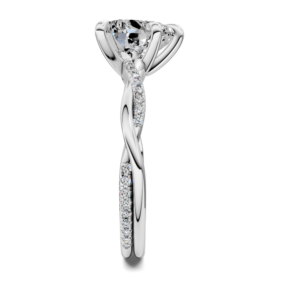 Yvette Scalloped twisted Pavé Ring