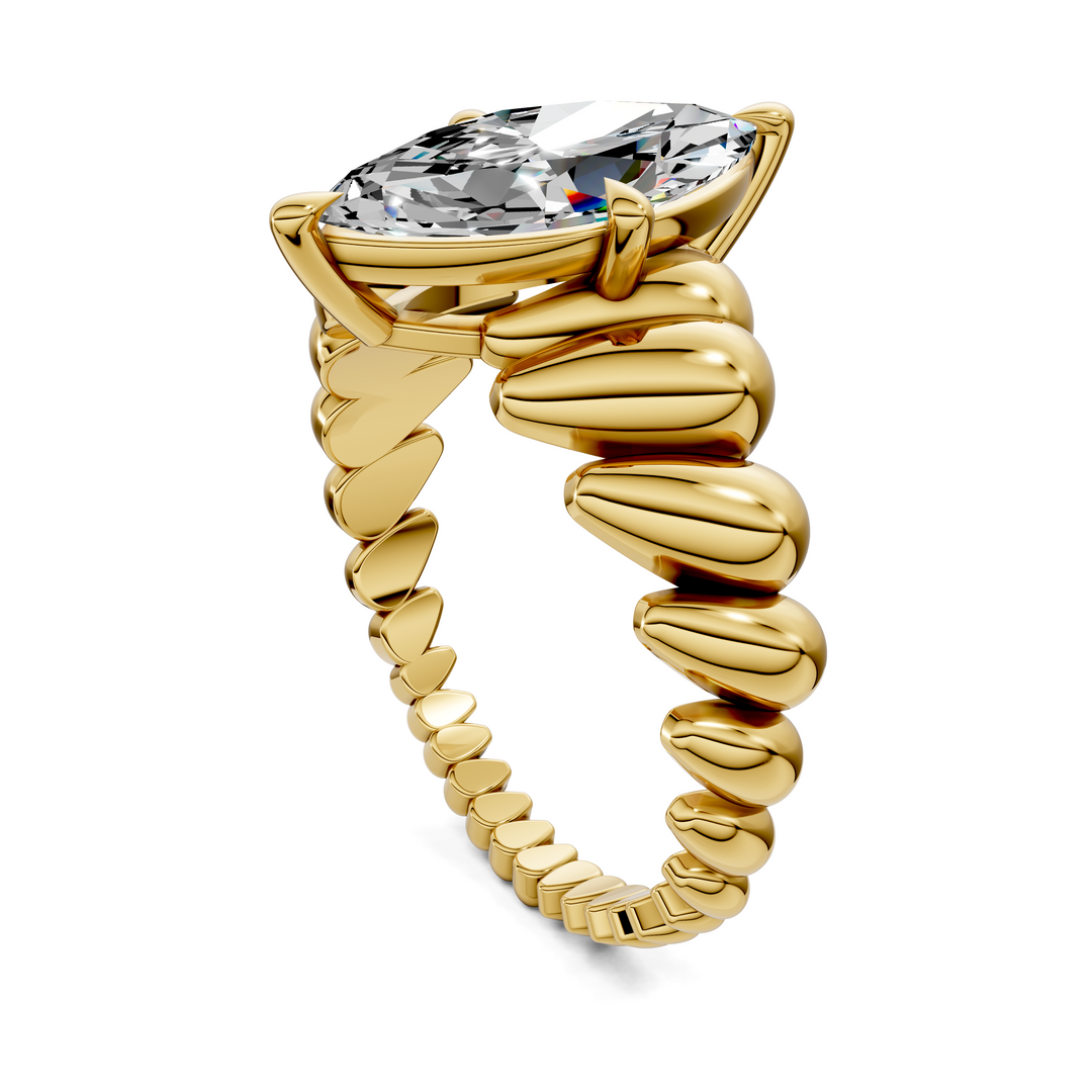 Kassandra Croissant Ring