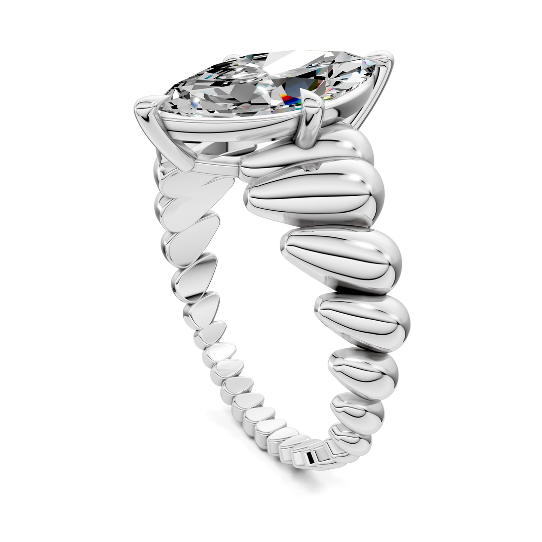 Kassandra Croissant Ring