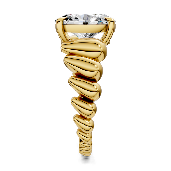 Kassandra Croissant Ring