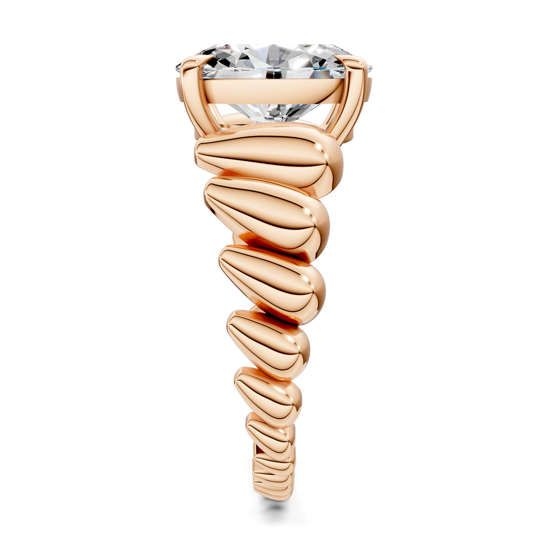 Kassandra Croissant Ring