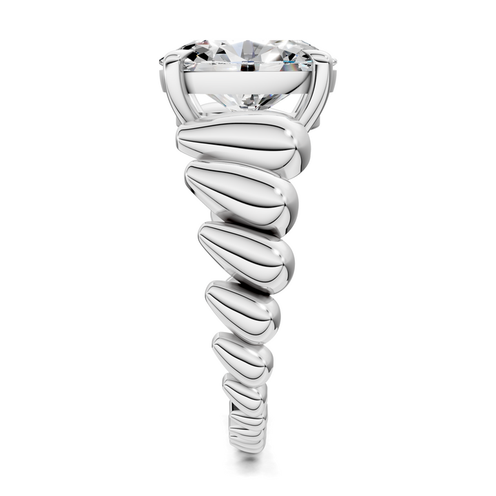 Kassandra Croissant Ring