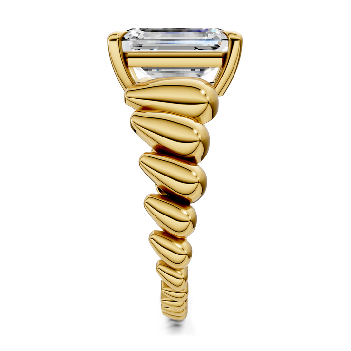 Kassandra Croissant Ring