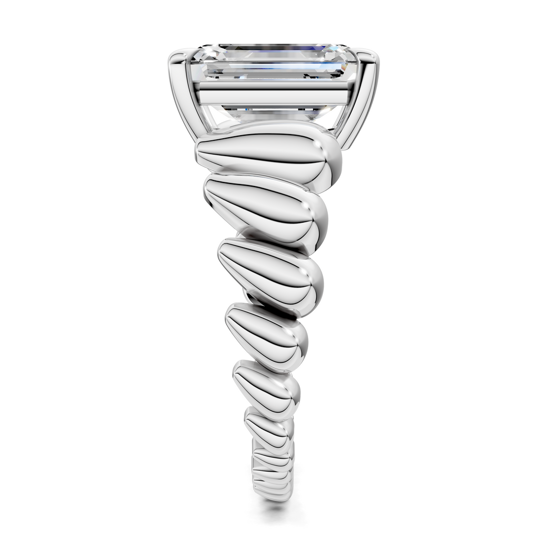 Kassandra Croissant Ring